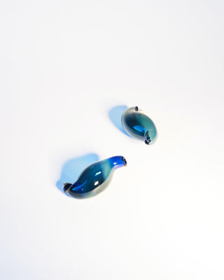 Brinco Biomórfico azul marinho