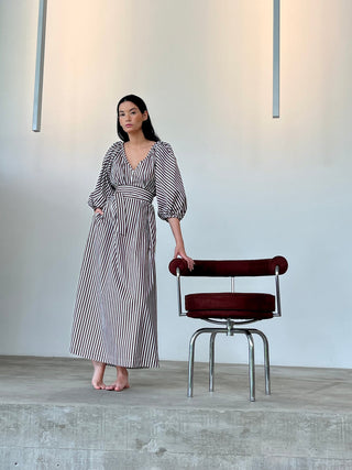 VESTIDO BUFANTE OLÍVIA LISTRADO MARROM S25