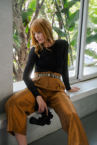 CALÇA ACURI DOURADA W25